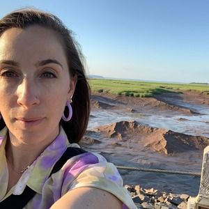 Meet your Posher, Karine